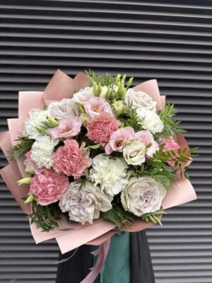 Elegancki bukiet w pastelowej kolorystyce