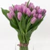 Bukiet z fioletowych tulipanów